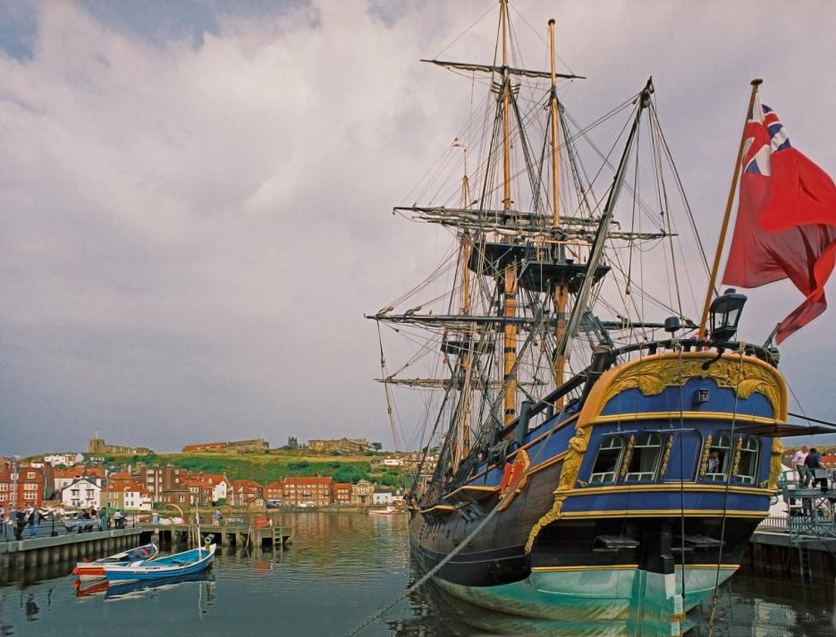 Replica of "Discovery" - Cook's ship