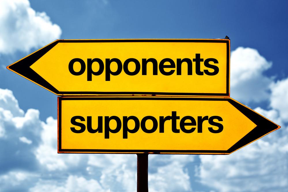 supporter-opponent