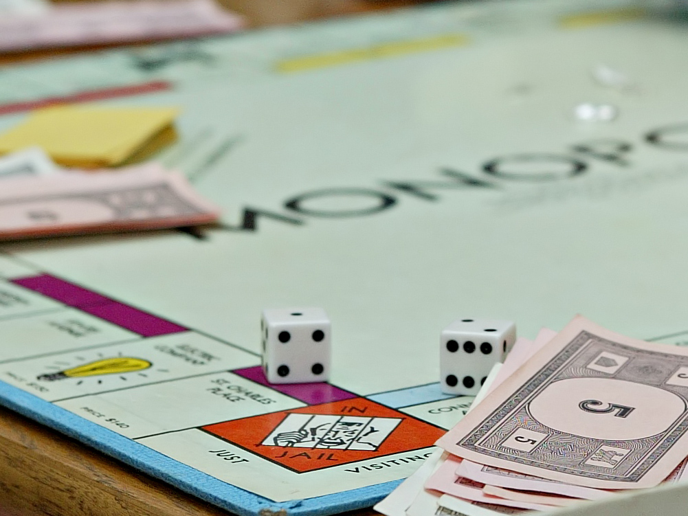 Monopoly Game - GamesforLanguage