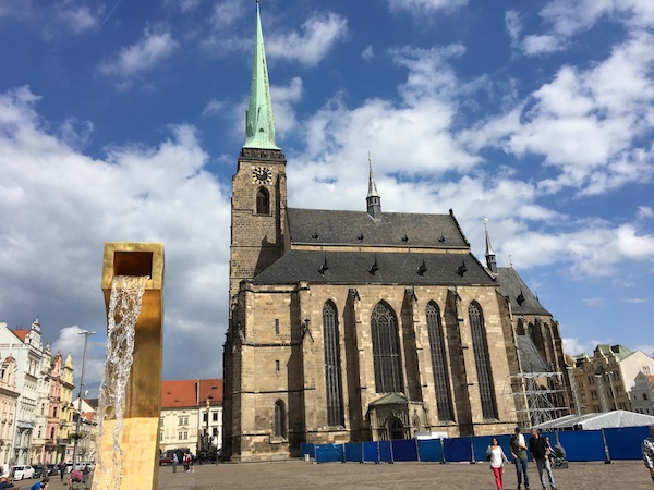 St. Bartolomew Cathedral & guilded fountain on Republic Square, Pilsen