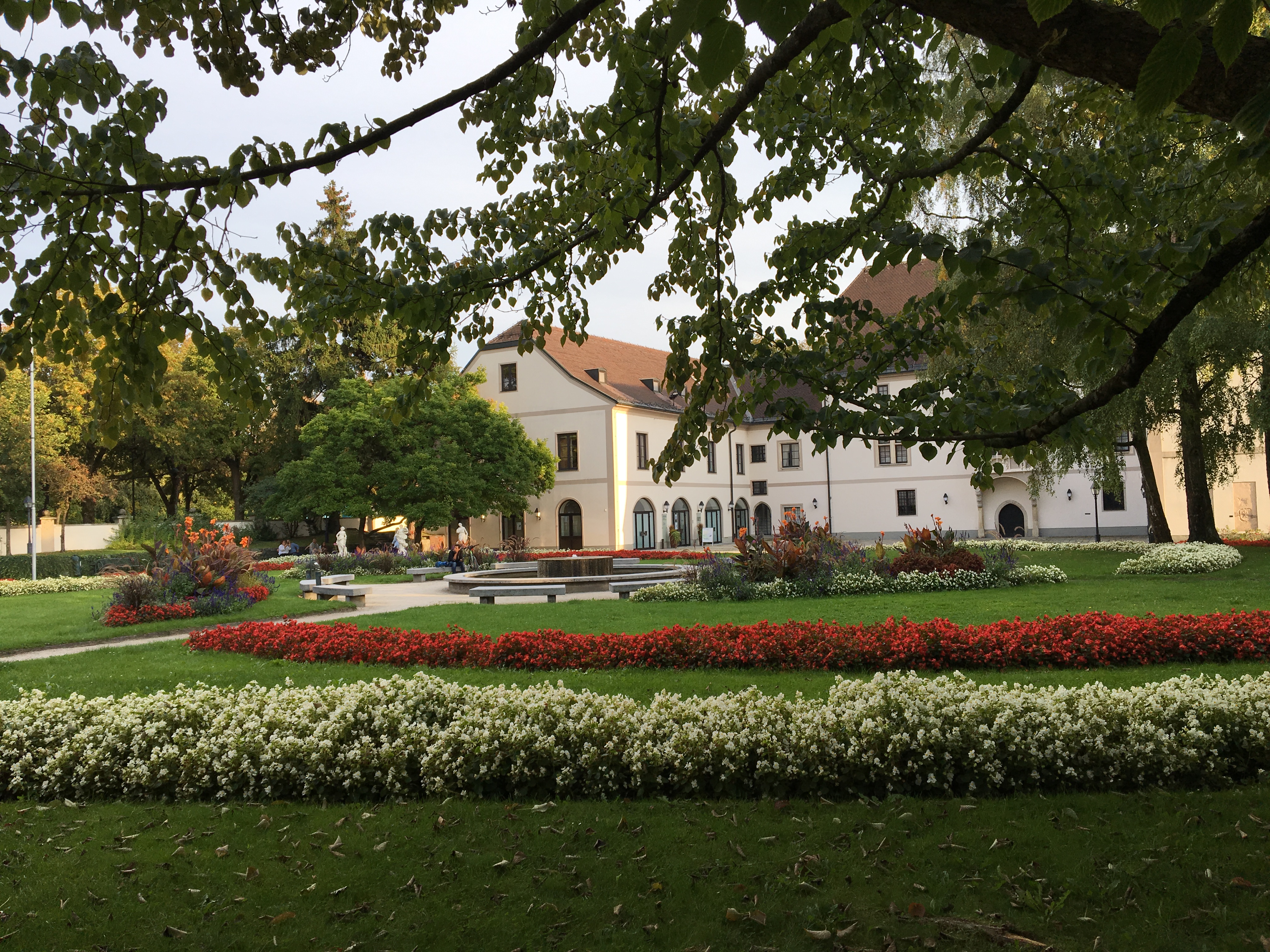 Stadtmuseum Burg Wels Garden