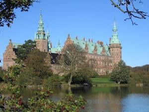 Frederiksborgslot with lake