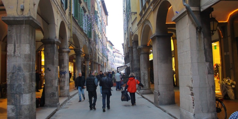 Borgo Stretto shopping