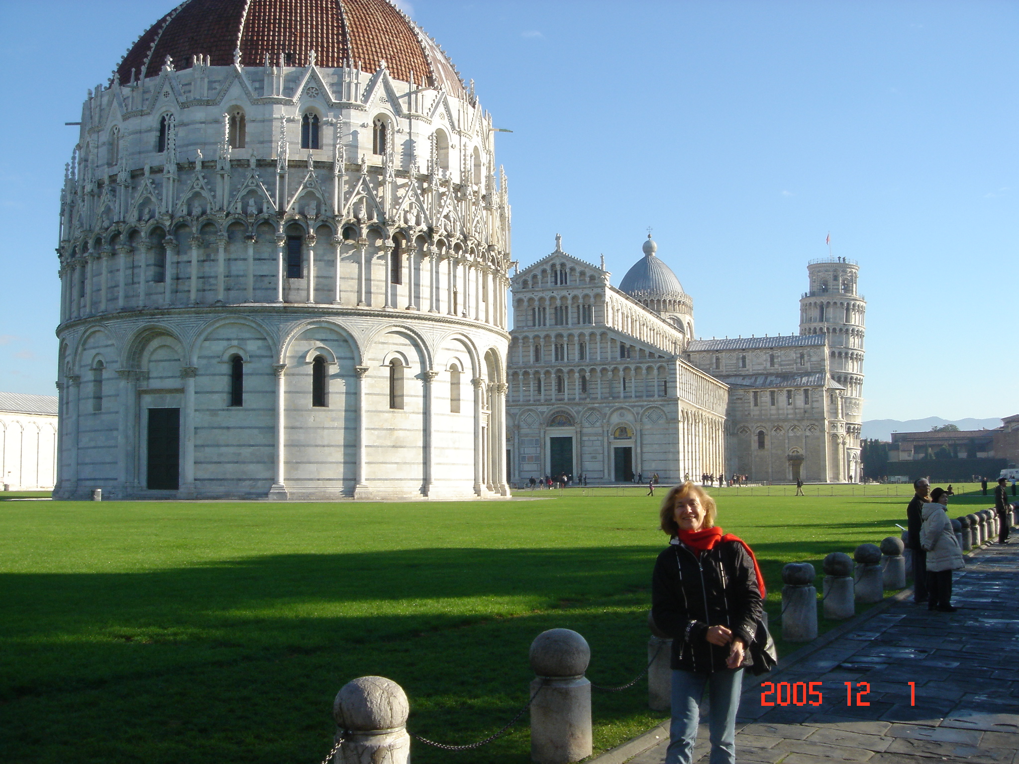 Travel memories on Piazza dei Miracoli - Gamesforlanguage.com